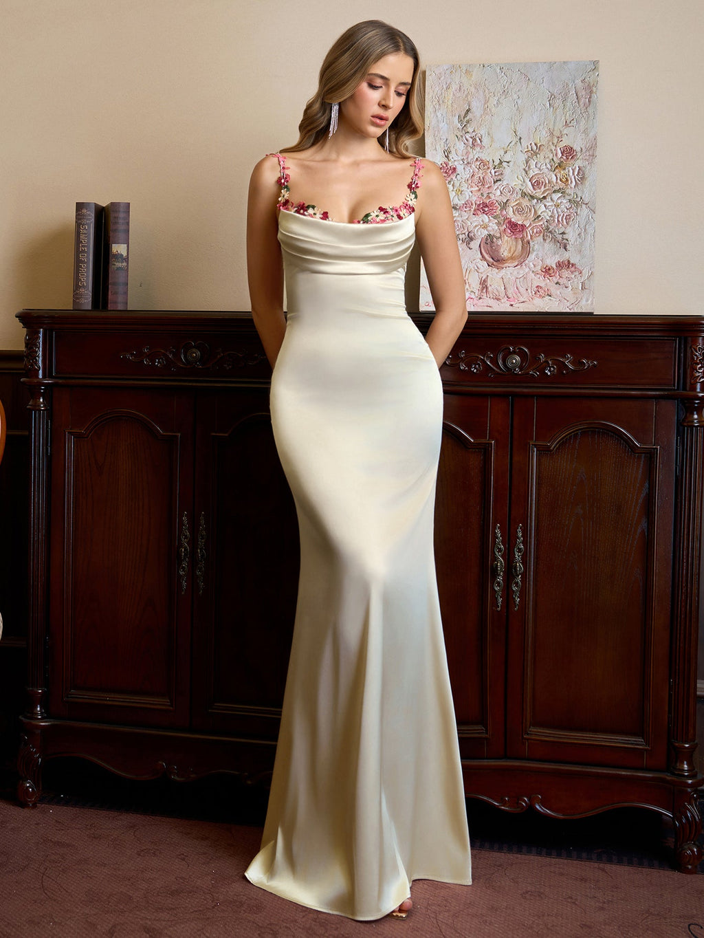 Ariana | Vestido Ajustado de Satén