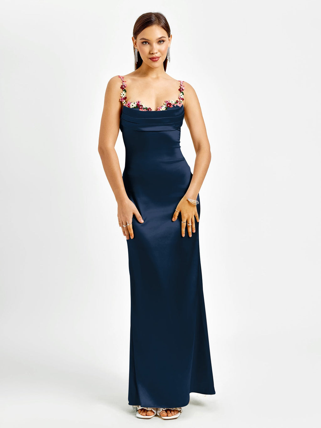 Ariana | Vestido Ajustado de Satén