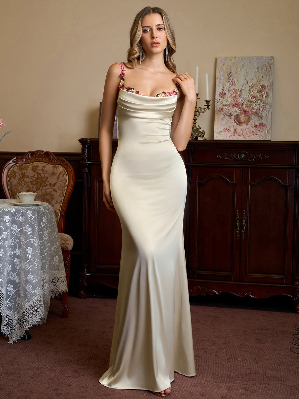 Ariana | Vestido Ajustado de Satén