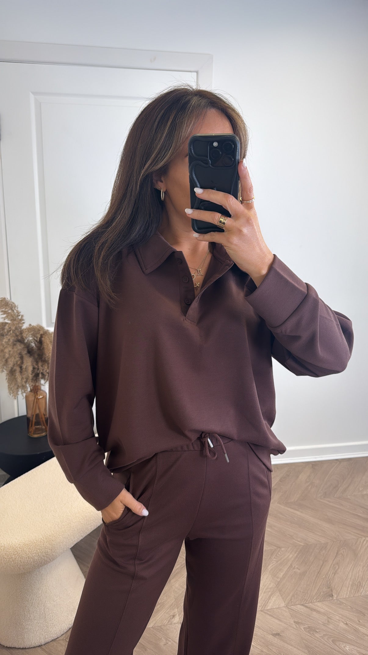 Salema | Conjunto de Polo y Pantalones de Color Marrón