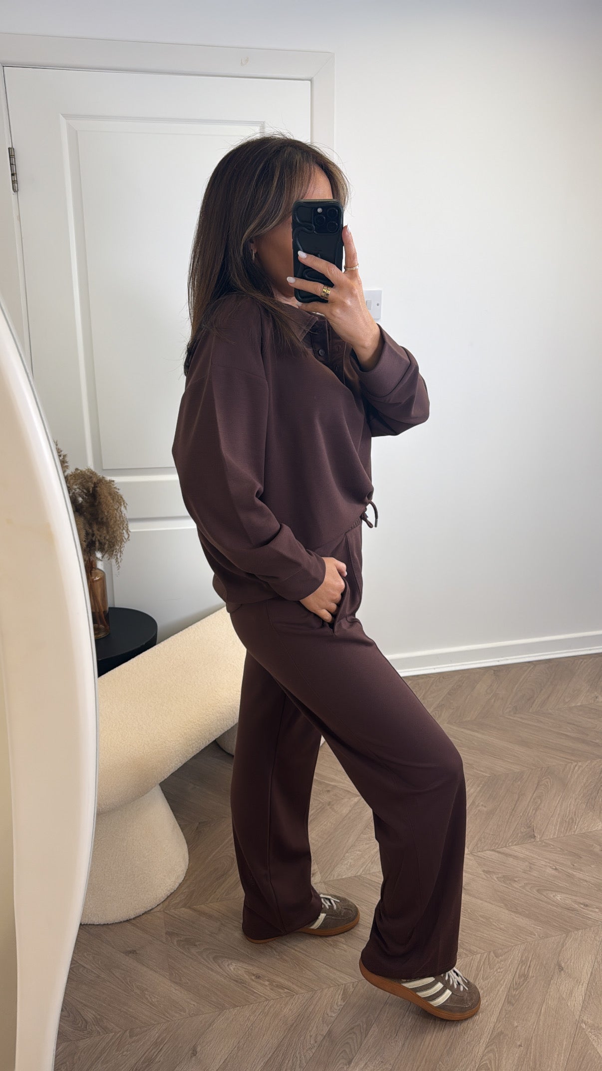 Salema | Conjunto de Polo y Pantalones de Color Marrón
